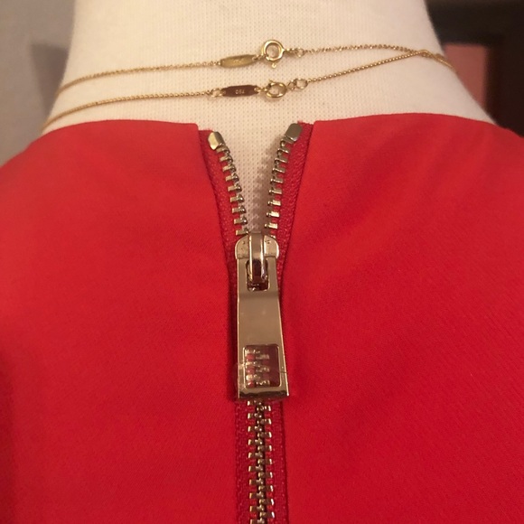 Vince Camuto Fit and Flare Short Dress w/ Pockets - Picture 6 of 8